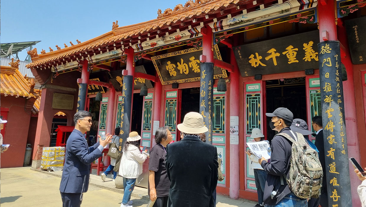 On May 9, 2024, a field trip to Inchina Civic Academy held at Incheon Port  : "China, Chinese and Chinatown in Korea" by Professor Lee Jung-hee of the Chinese Academy of Sciences 