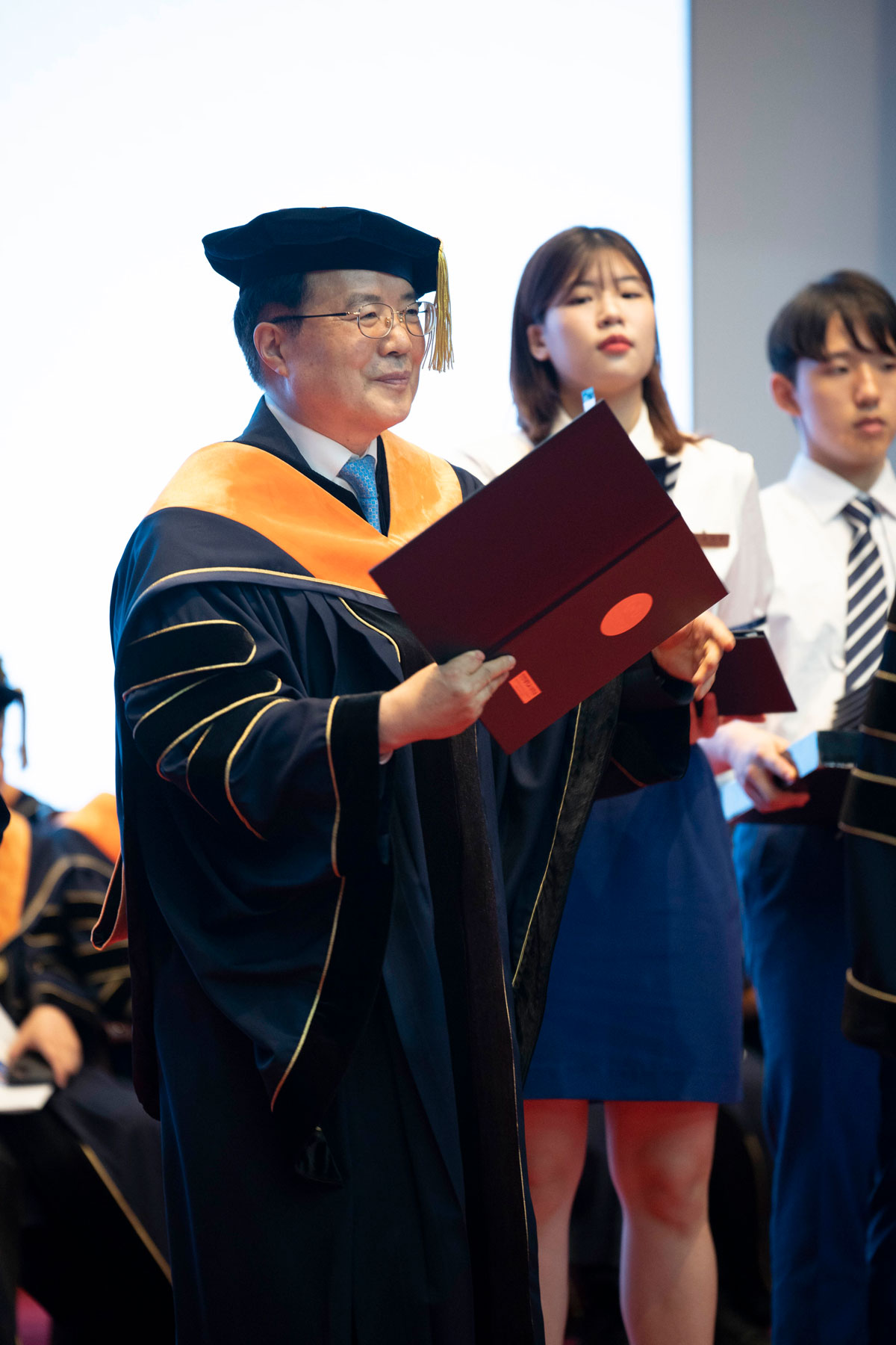 Incheon National University Holds August 2024 Graduation Ceremony