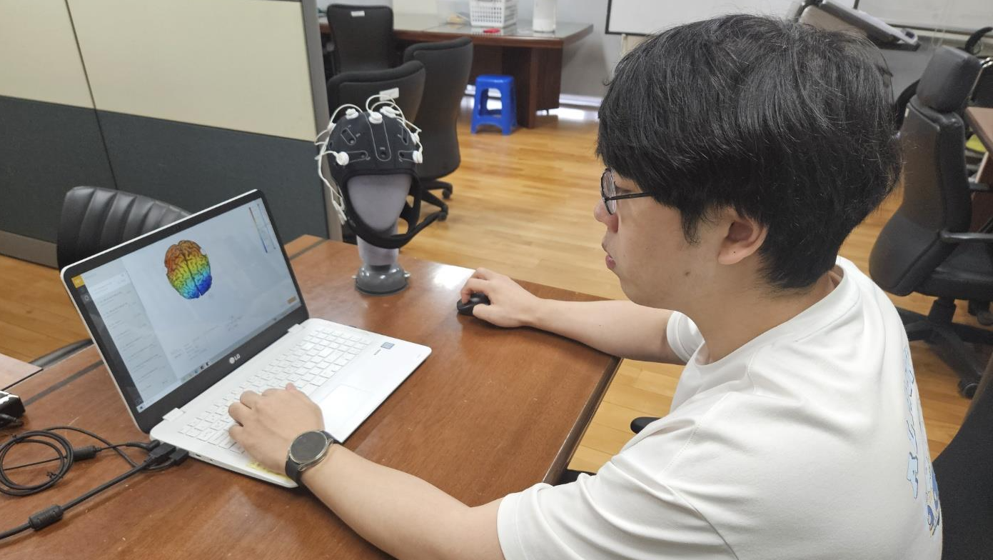 Physical education student Lee Han-ul (supervisor Kang Nyeon-ju) at Incheon National University's Graduate School of General Studies published an SCI-level paper on the human effectiveness of non-invasive electroencephalogram 대표이미지