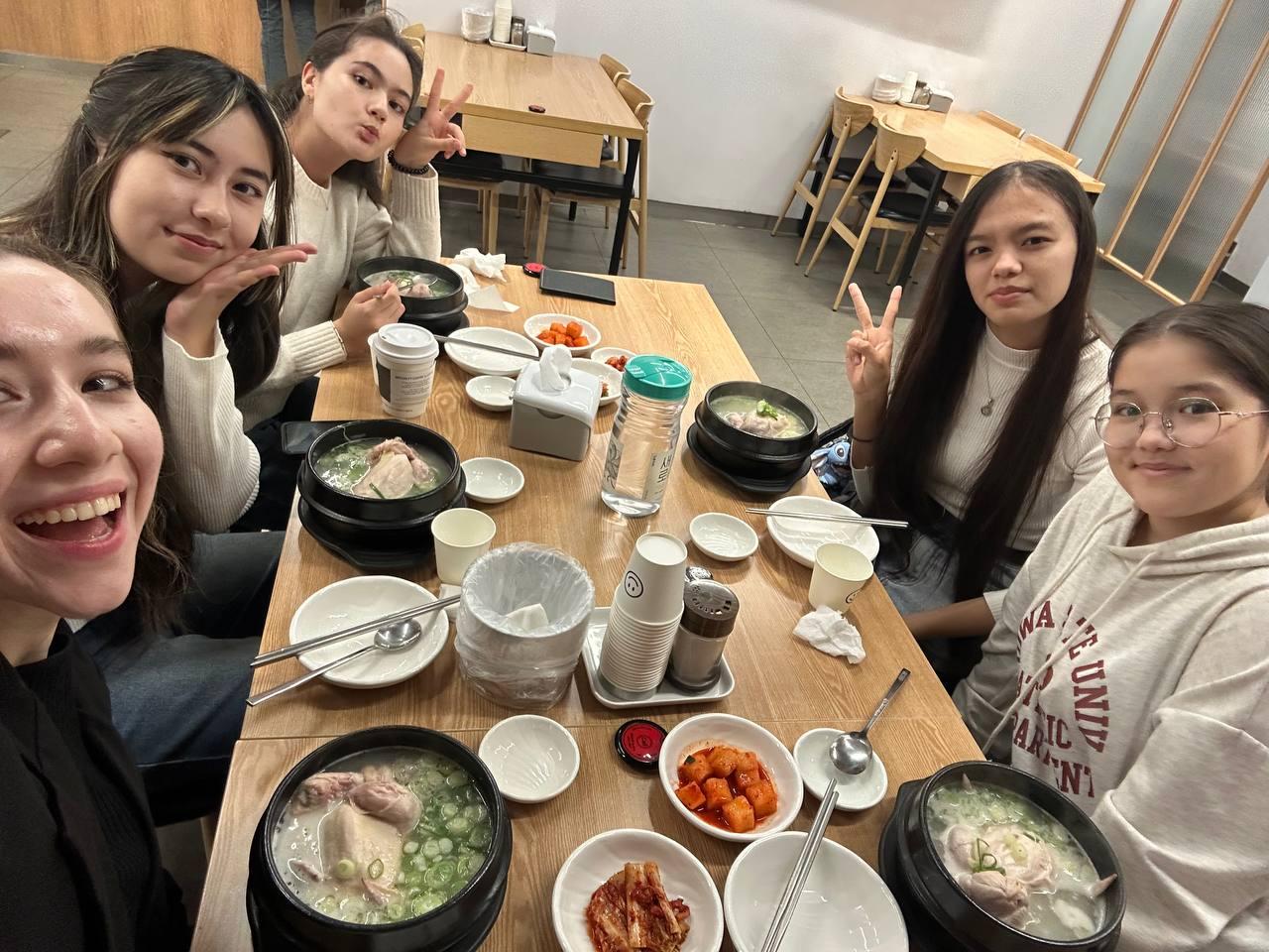  떠나자  경복궁 한복 체험 활동 대표이미지